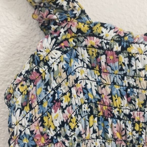 Abercrombie Floral print Shirred Elastic Crop Top w Ruffle Straps size XS - Picture 2 of 5
